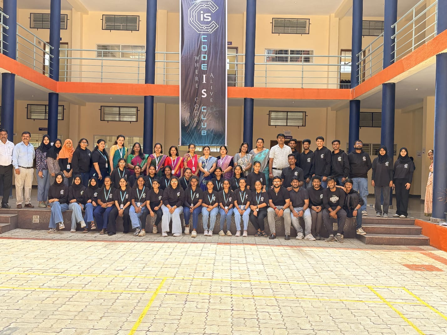 CodeIS Club — Where Code Is Alive